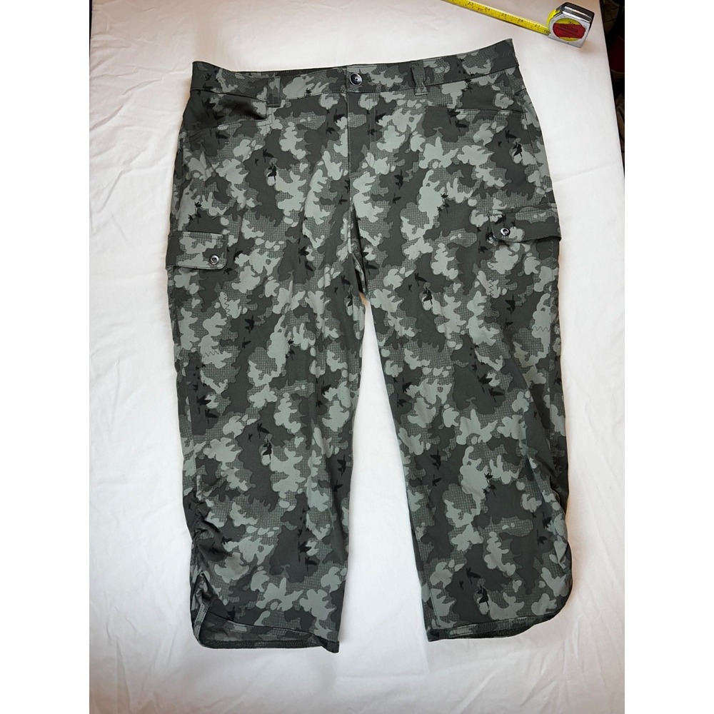 Eddie Bauer Women's Green Camo Ripstop Cargo Crop Pants Sz 14 Farmcore Forest